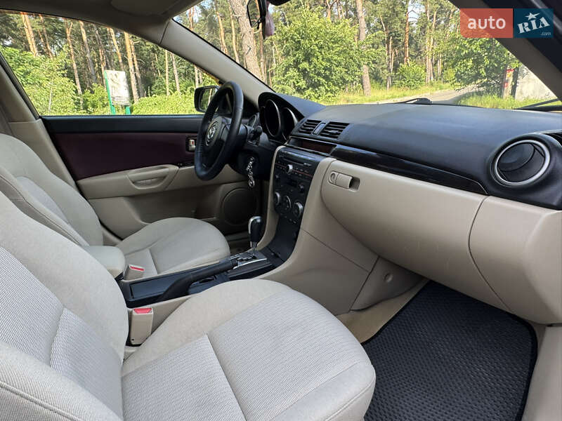 Седан Mazda 3 2007 в Киеве