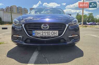 Седан Mazda 3 2018 в 