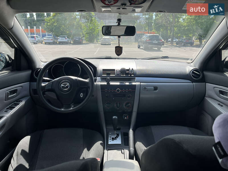 Седан Mazda 3 2004 в Одесі