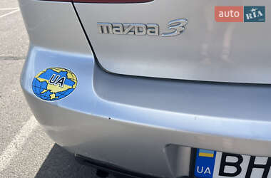 Седан Mazda 3 2004 в Березанці