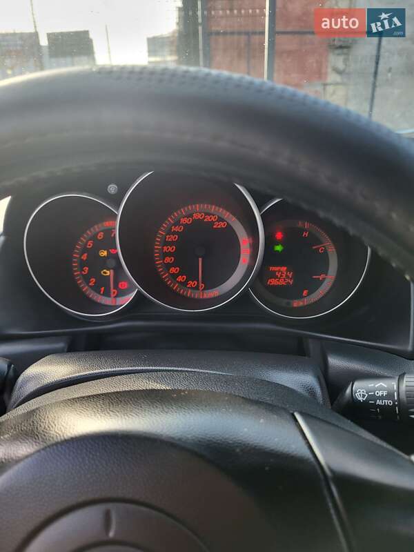 Хэтчбек Mazda 3 2005 в Одессе