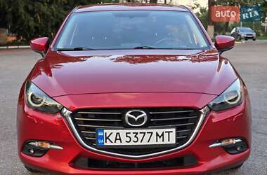 Седан Mazda 3 2016 в 