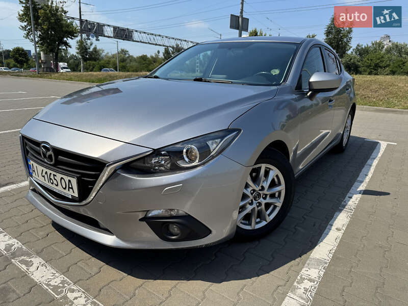 Mazda 3 2015
