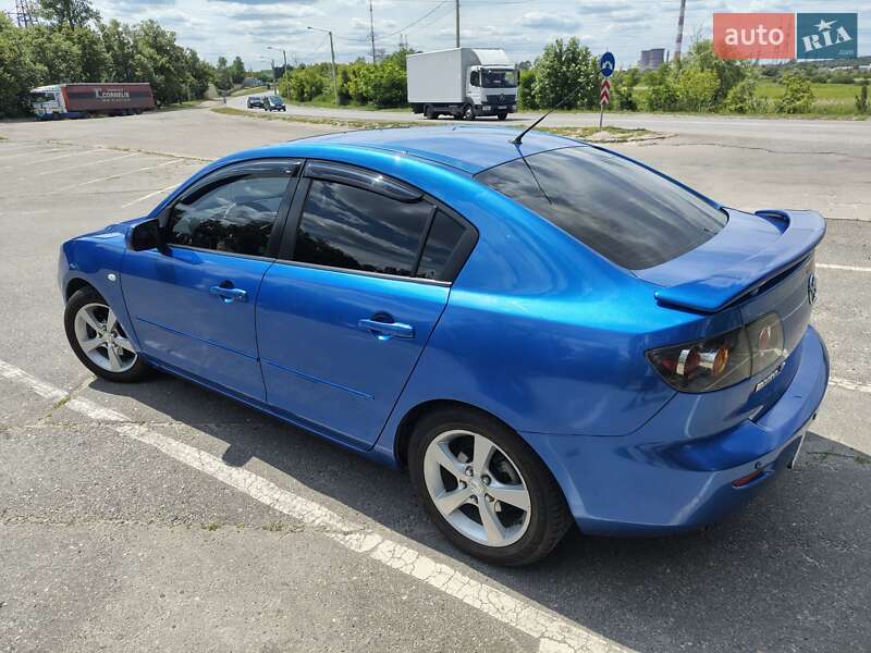 Седан Mazda 3 2005 в Харкові