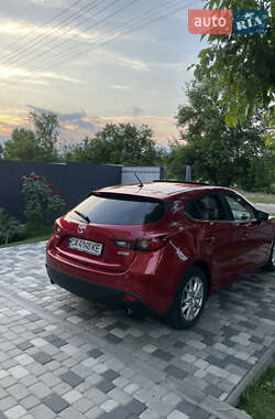 Хэтчбек Mazda 3 2016 в 
