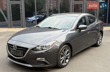 Седан Mazda 3 2015 в 