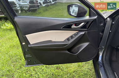 Седан Mazda 3 2015 в 