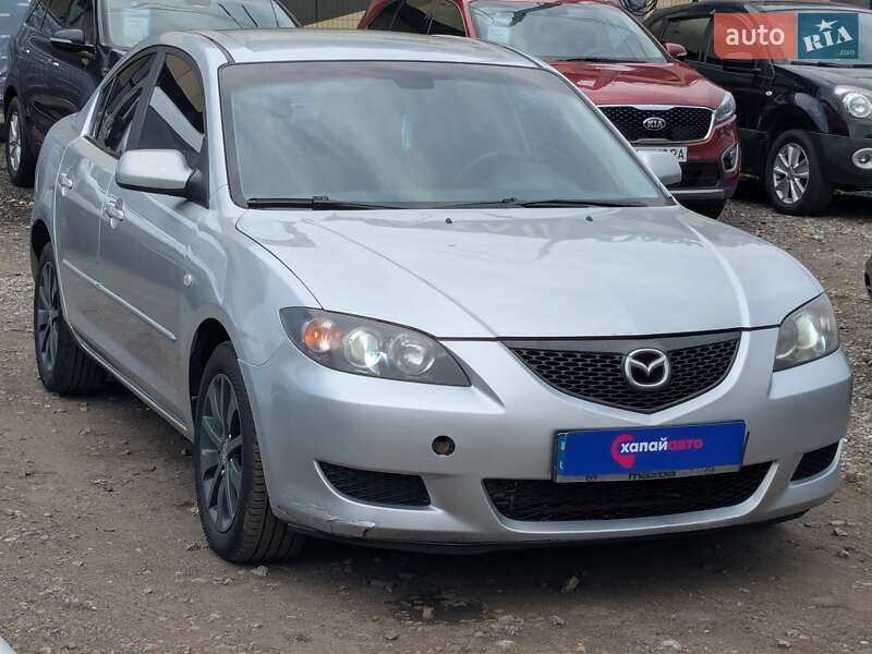 Седан Mazda 3 2004 в Киеве