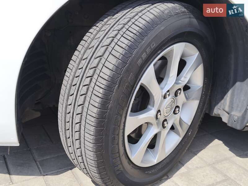 Седан Mazda 3 2010 в Дніпрі