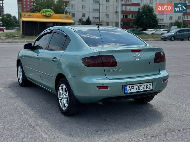 Седан Mazda 3 2004 в Запорожье