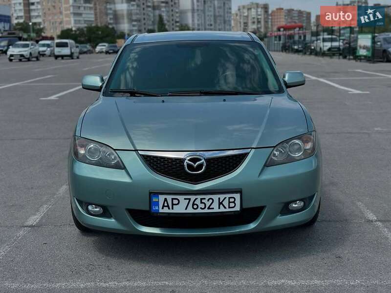 Седан Mazda 3 2004 в Запорожье