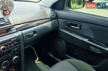 Седан Mazda 3 2007 в 