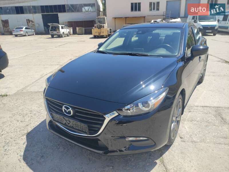 Седан Mazda 3 2017 в Запорожье