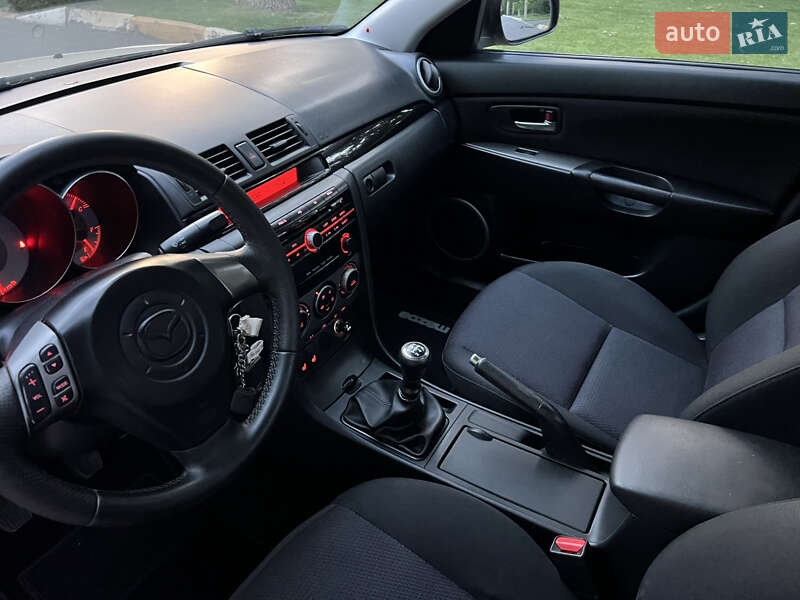 Седан Mazda 3 2007 в Києві