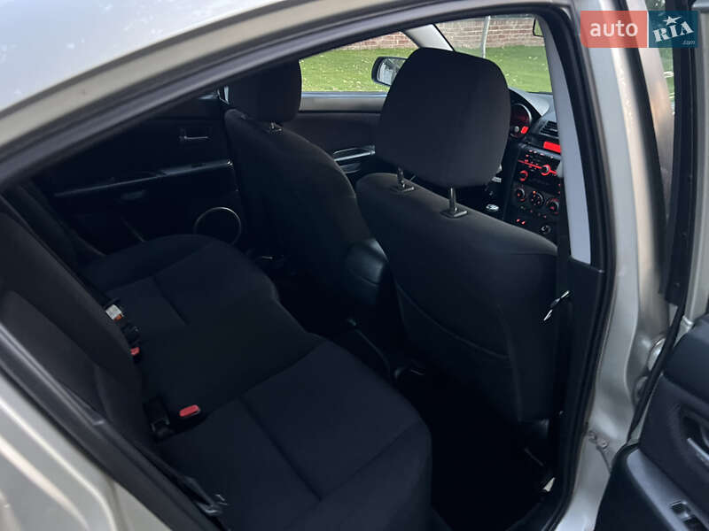 Седан Mazda 3 2007 в Києві