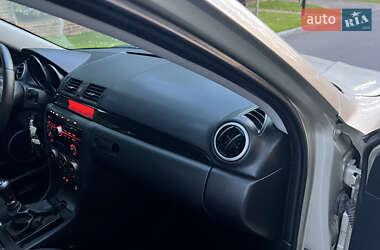 Седан Mazda 3 2007 в 