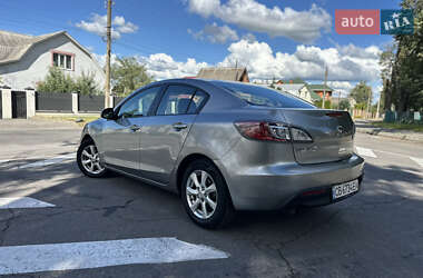 Седан Mazda 3 2010 в 