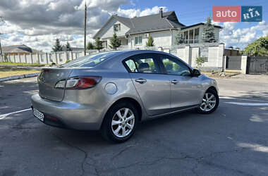 Седан Mazda 3 2010 в 