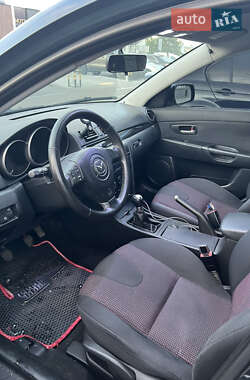 Хэтчбек Mazda 3 2005 в 