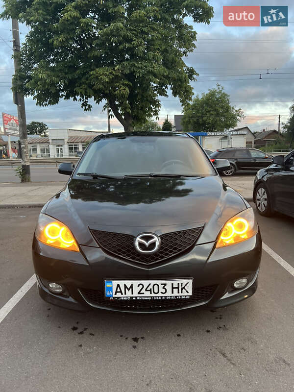 Хэтчбек Mazda 3 2005 в 