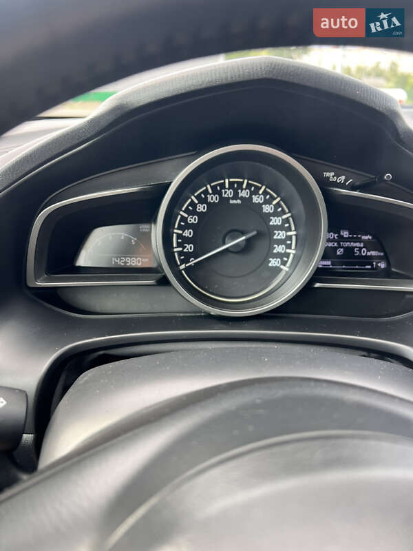 Хэтчбек Mazda 3 2017 в Киеве