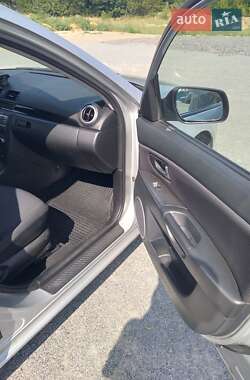 Хэтчбек Mazda 3 2007 в 