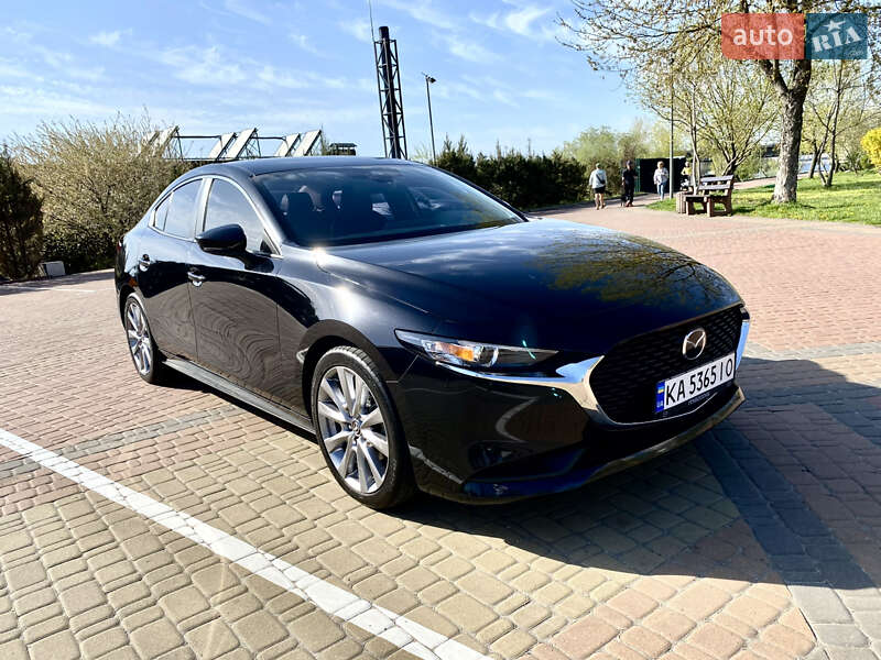 Седан Mazda 3 2021 в 