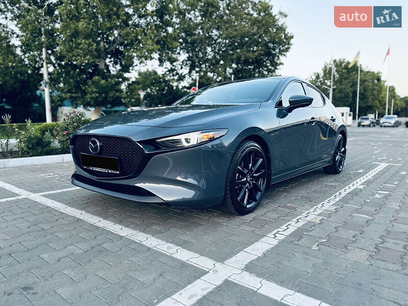 Mazda 3 2019