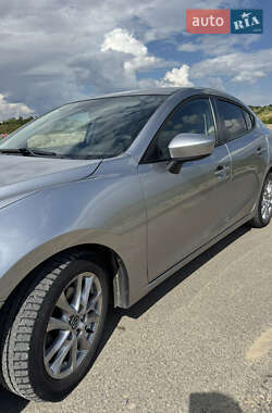 Седан Mazda 3 2013 в 
