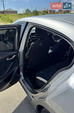 Седан Mazda 3 2013 в 