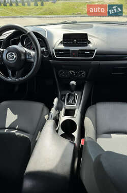 Седан Mazda 3 2013 в 