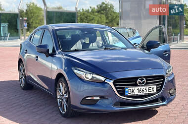Седан Mazda 3 2017 в Ровно