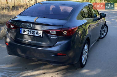 Седан Mazda 3 2013 в 
