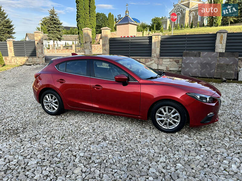 Хэтчбек Mazda 3 2014 в Тернополе