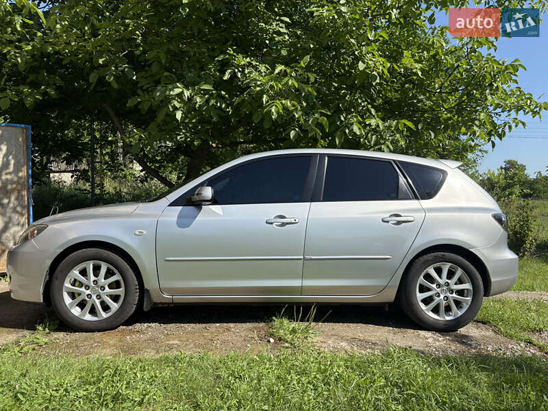 Хэтчбек Mazda 3 2008 в Киеве