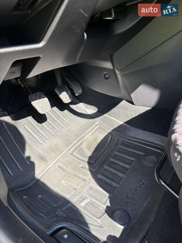 Хэтчбек Mazda 3 2008 в Киеве