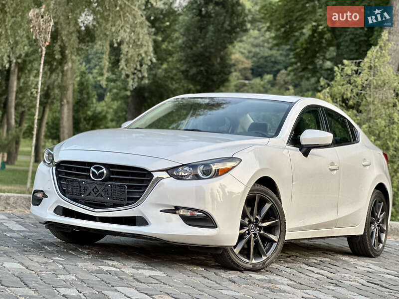Седан Mazda 3 2018 в Києві