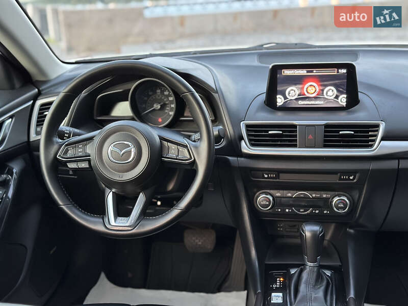 Седан Mazda 3 2018 в Києві