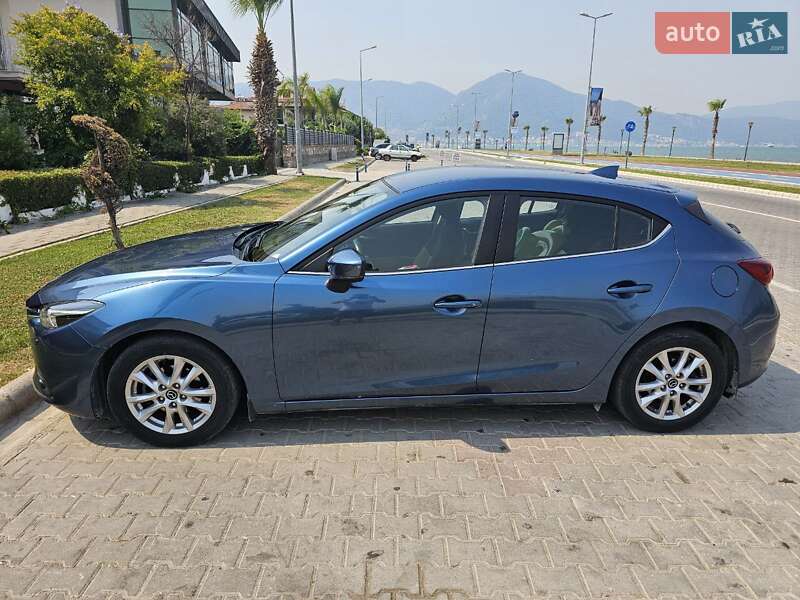 Хэтчбек Mazda 3 2018 в Львове