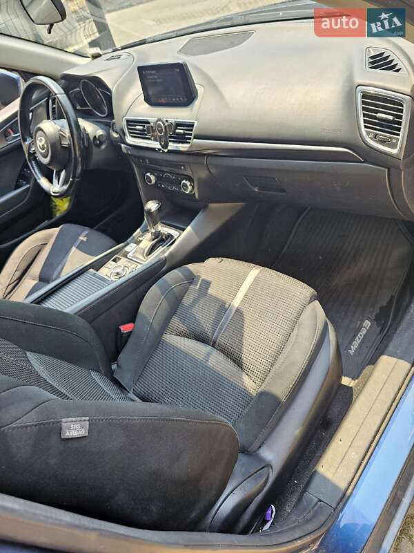 Хэтчбек Mazda 3 2018 в Львове