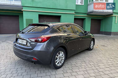 Хэтчбек Mazda 3 2015 в 