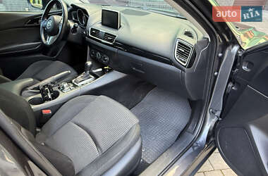 Хэтчбек Mazda 3 2015 в 