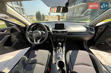 Седан Mazda 3 2015 в 