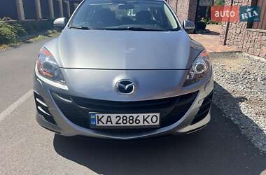 Седан Mazda 3 2010 в Житомире