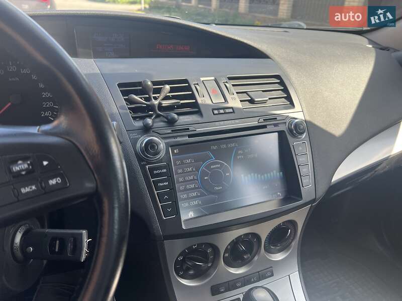 Седан Mazda 3 2010 в Житомирі