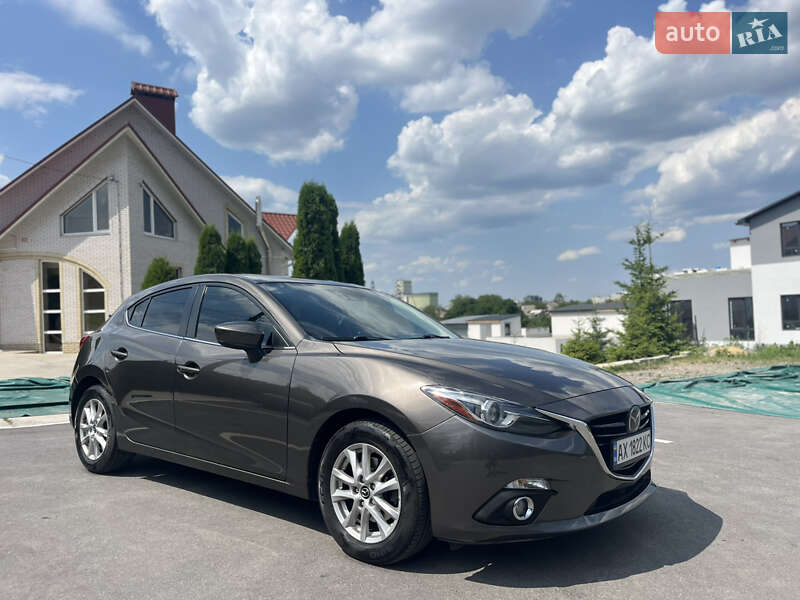 Mazda 3 2015
