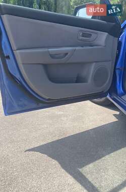 Седан Mazda 3 2004 в Запоріжжі