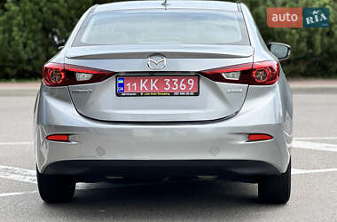 Седан Mazda 3 2014 в 