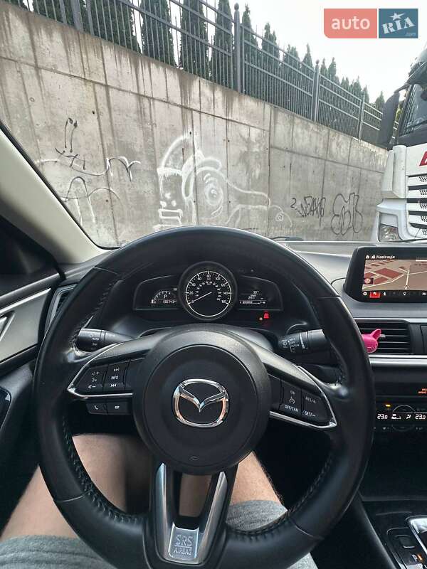 Mazda 3 2018