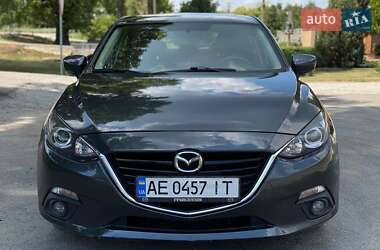 Хэтчбек Mazda 3 2015 в 